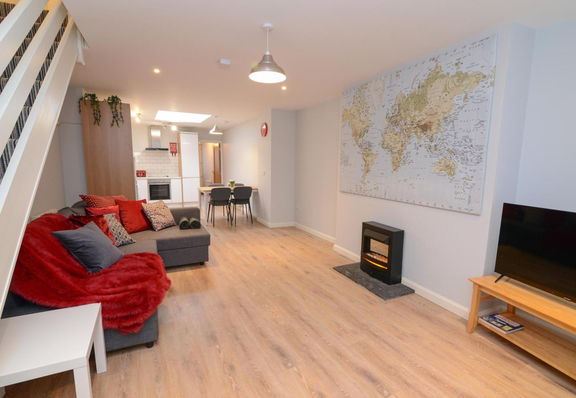 The Red Keep Fab Location - Two Bed - Two Bathrooms -Townhouse Голуэй Экстерьер фото